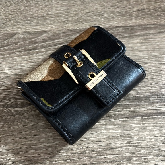 MK Colby Small Camouflage Print Calf Hair Tri-Fold Wallet NWT - Picture 6 of 7